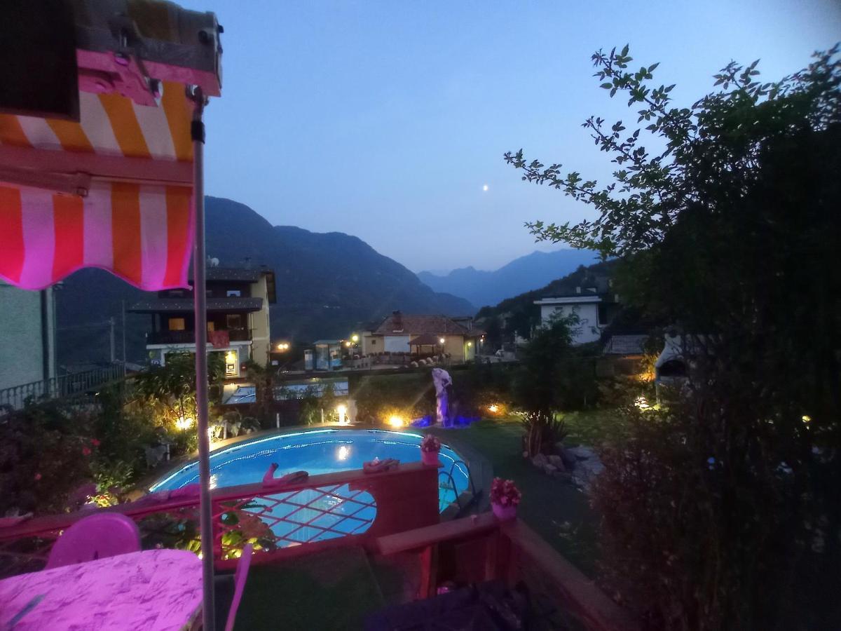 Comfortable Apartment With Panoramic View 65 M² Shared Pool Challand Saint Victor Bagian luar foto